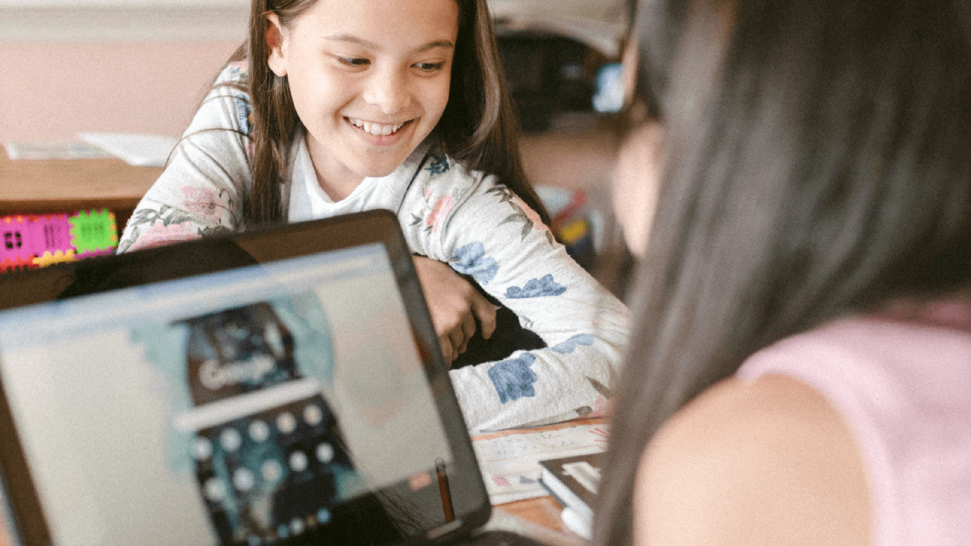 Image hover effect image